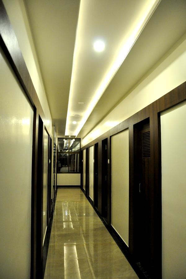 אחמדנגר Hotel Gulmohar Pride מראה חיצוני תמונה