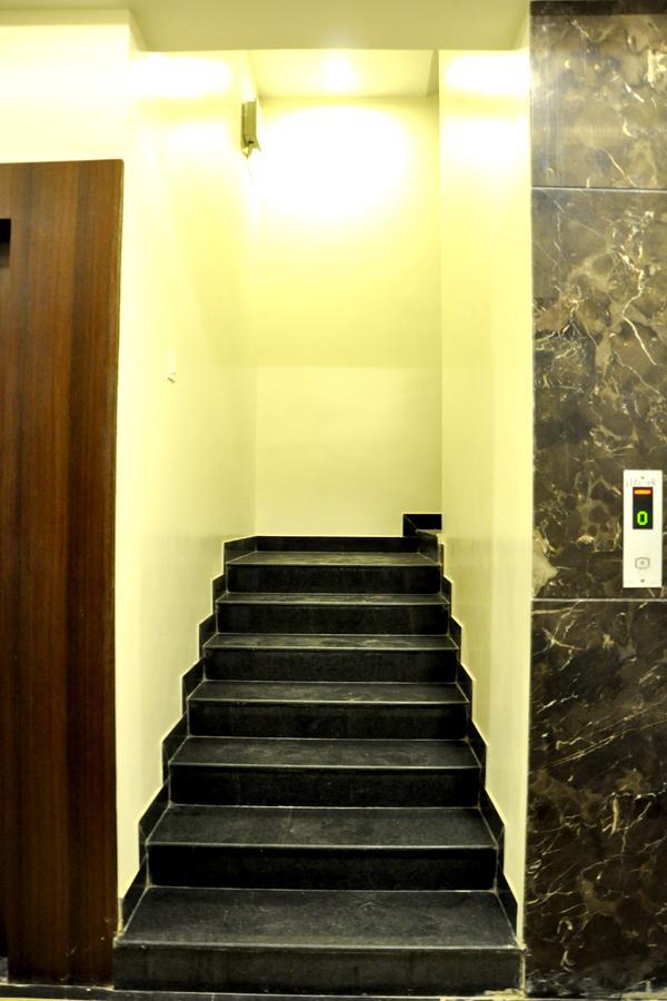 אחמדנגר Hotel Gulmohar Pride מראה חיצוני תמונה